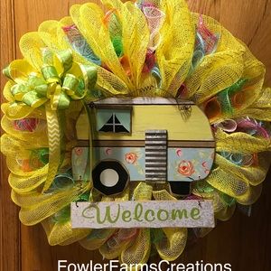 Yellow Spring wreath with yellow camper-Welcome